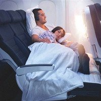 Отдыхать во время перелета на самолете